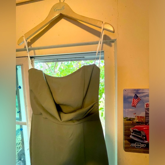 Bridesmaid dress. Used once but can be used for any occasion! Light green color - Picture 9 of 10